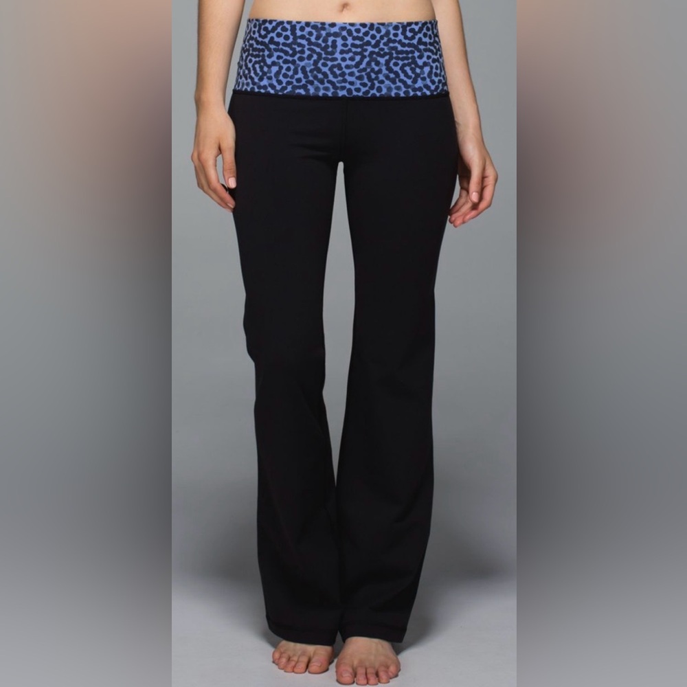 Lululemon vintage Groove flare pants size 6